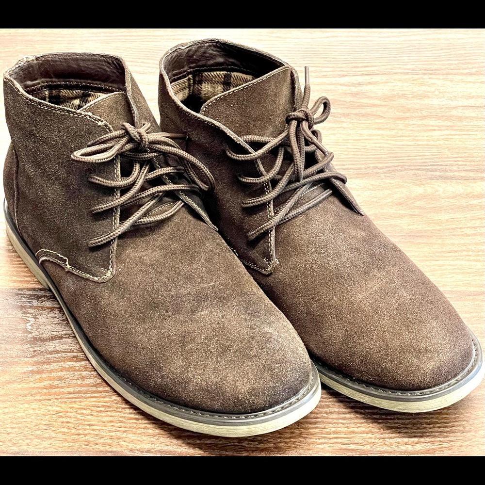 Nevada Chukka Suede Leather Boots. US 12M - Worn Once!